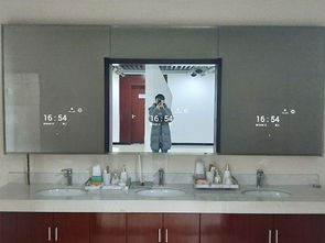 卫生间镜面广告机成为未来数字化应用的发展方向